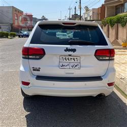 جیپ گراند شیرۆکی